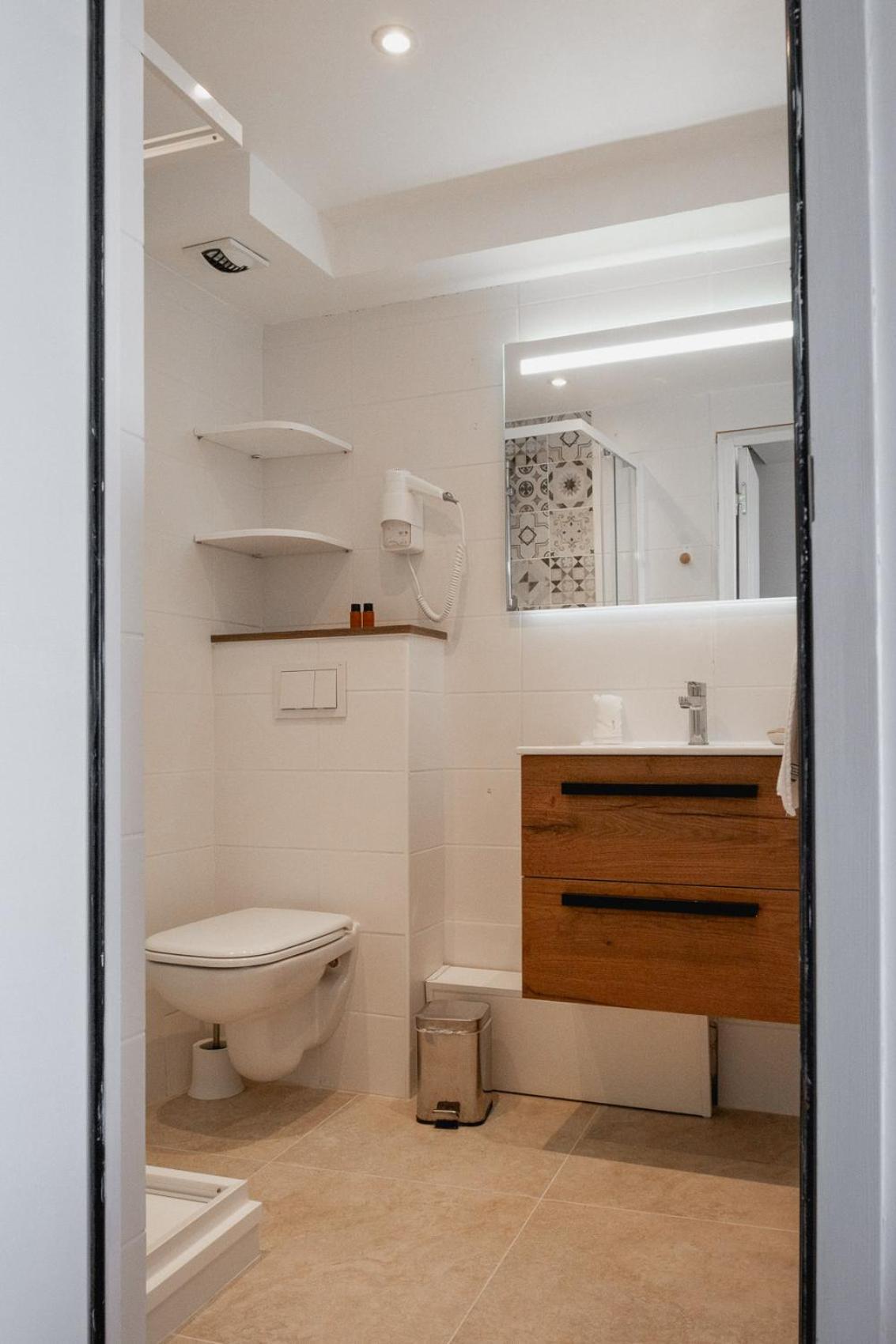 Hotel Beau Site Le Lavandou Ngoại thất bức ảnh
